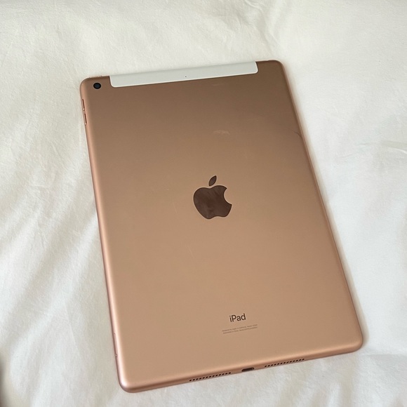 iPad 7th generation - Picture 2 of 2